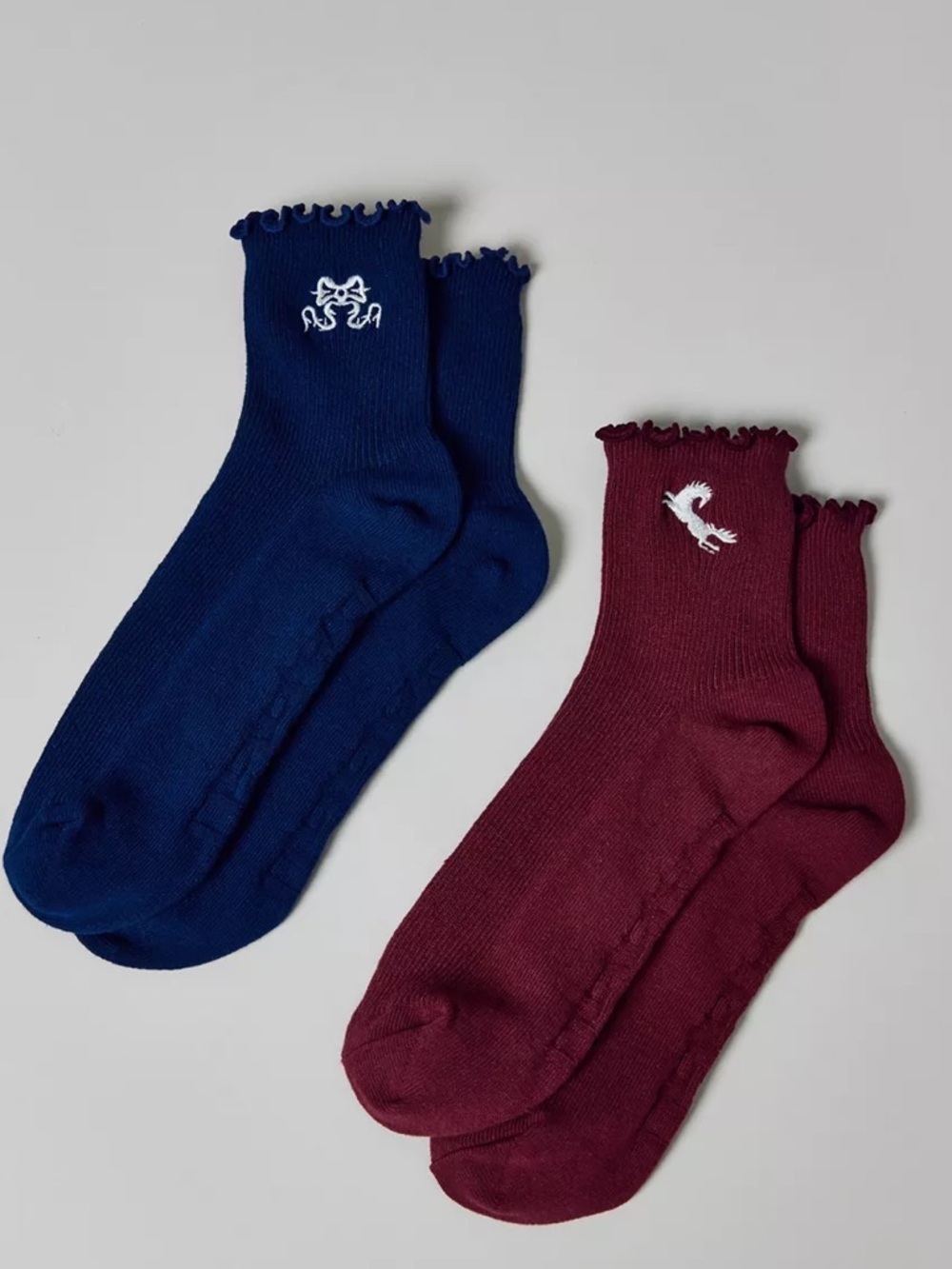 NWT BAGGU Embroidered Lettuce Edge Sock 2-Pack